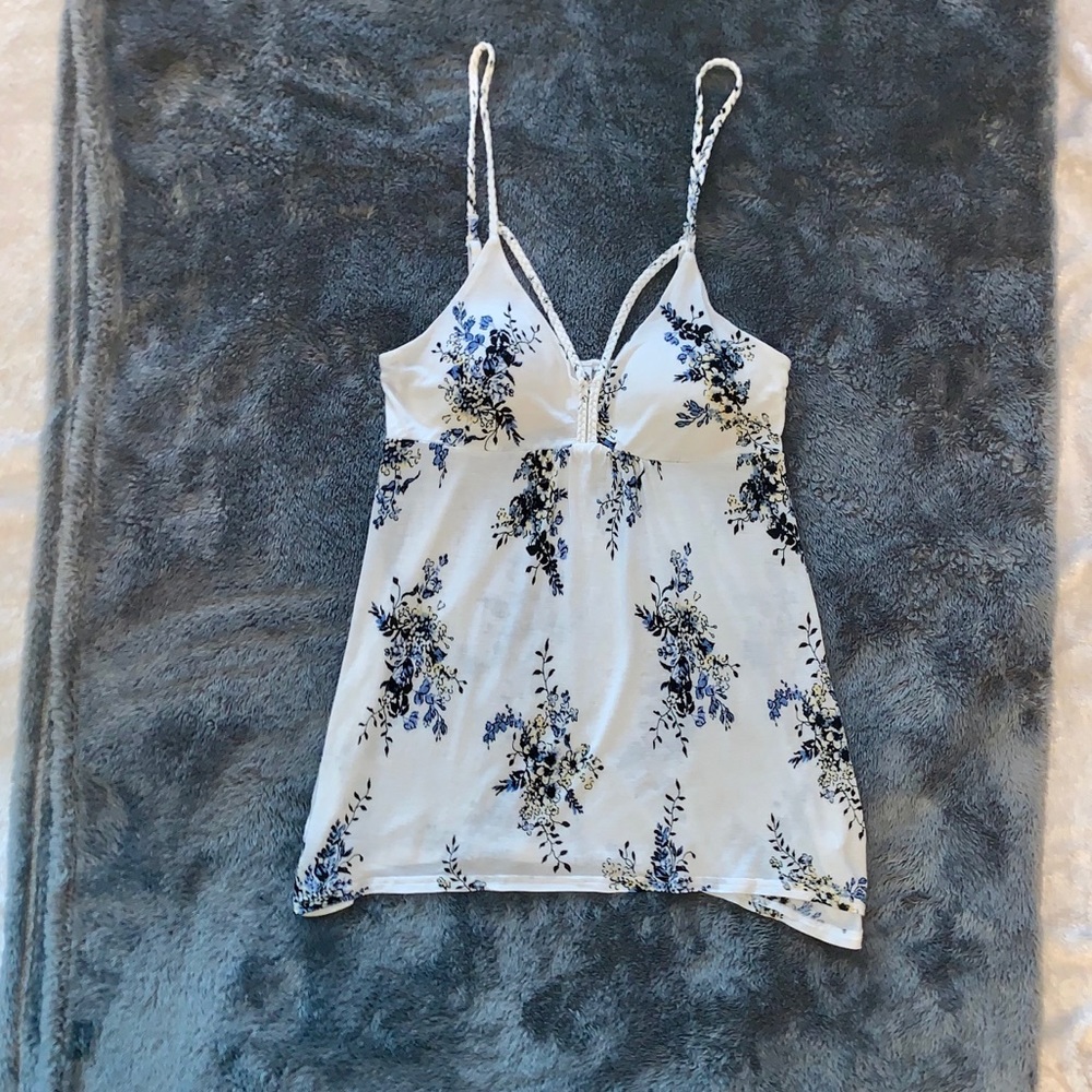 Floral braided detail tank top